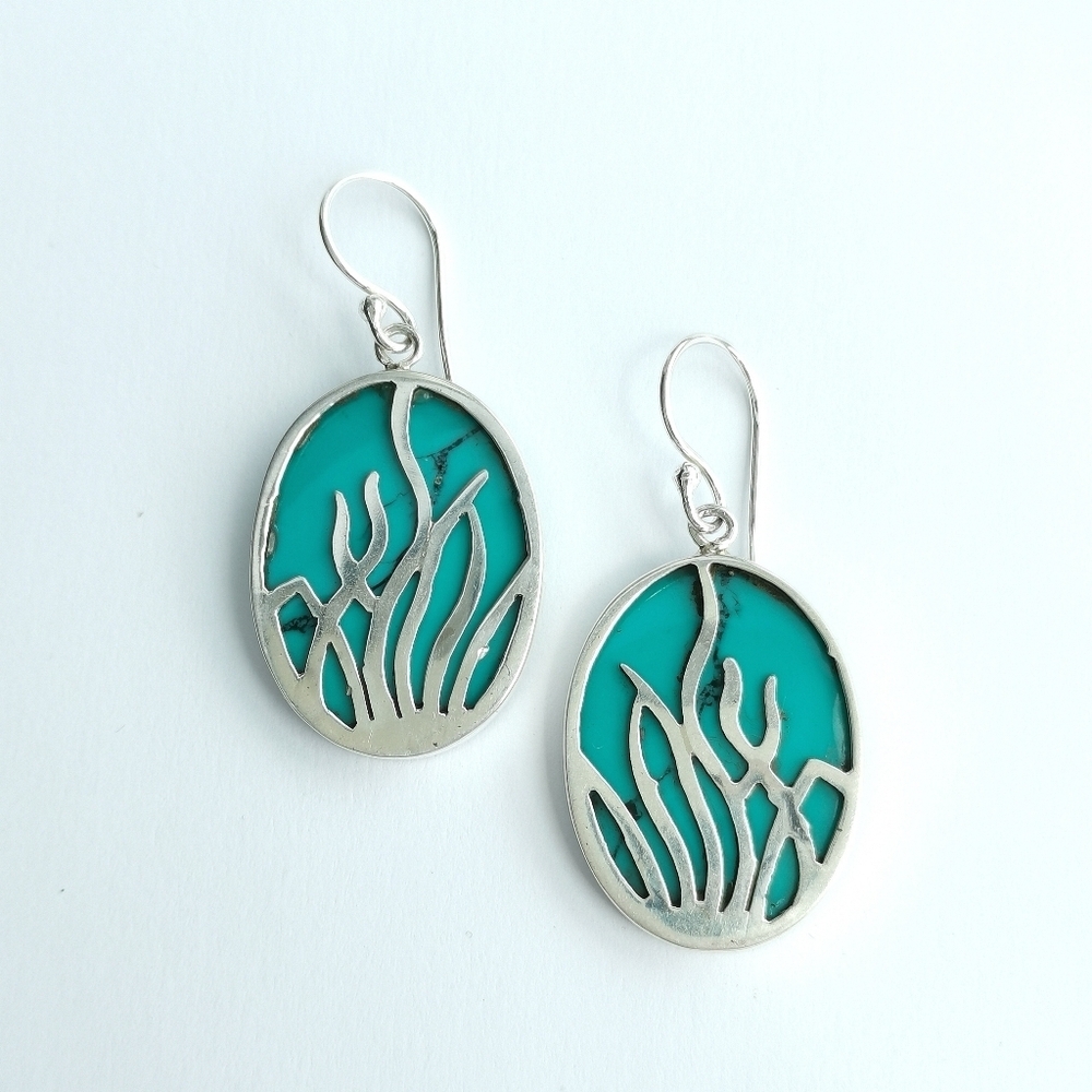 Handmade turquoise drop earrings in Sterling Silver 🆕